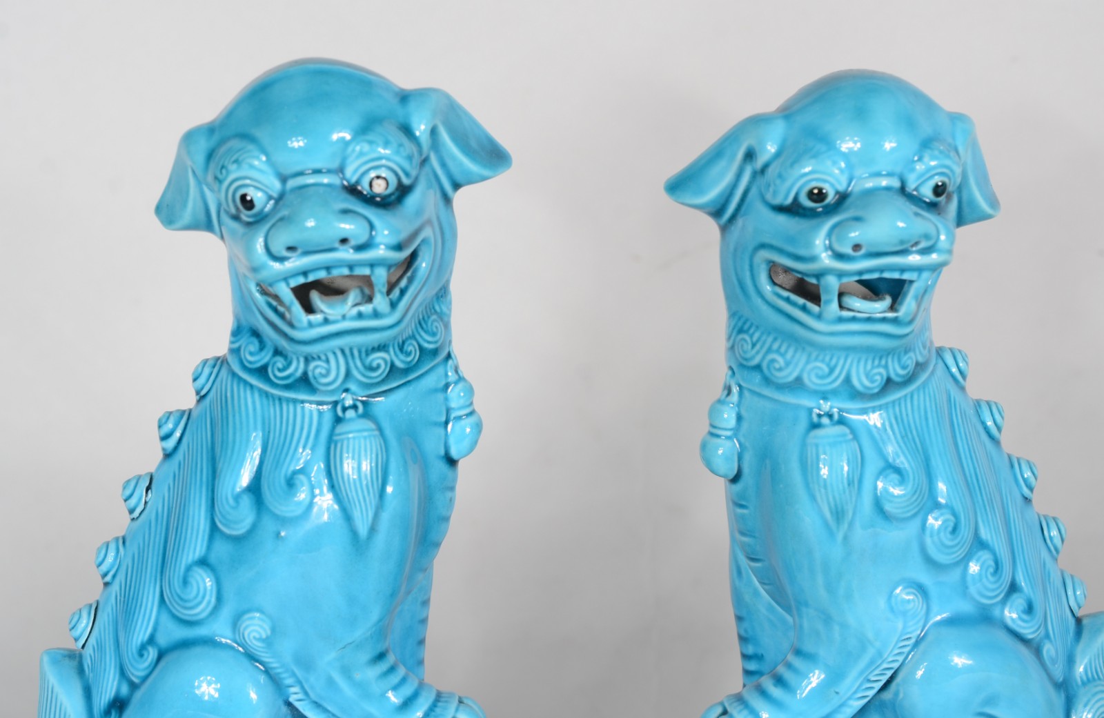 Par de cães de fó de porcelana oriental azul turquesa. - foto 2 de 8