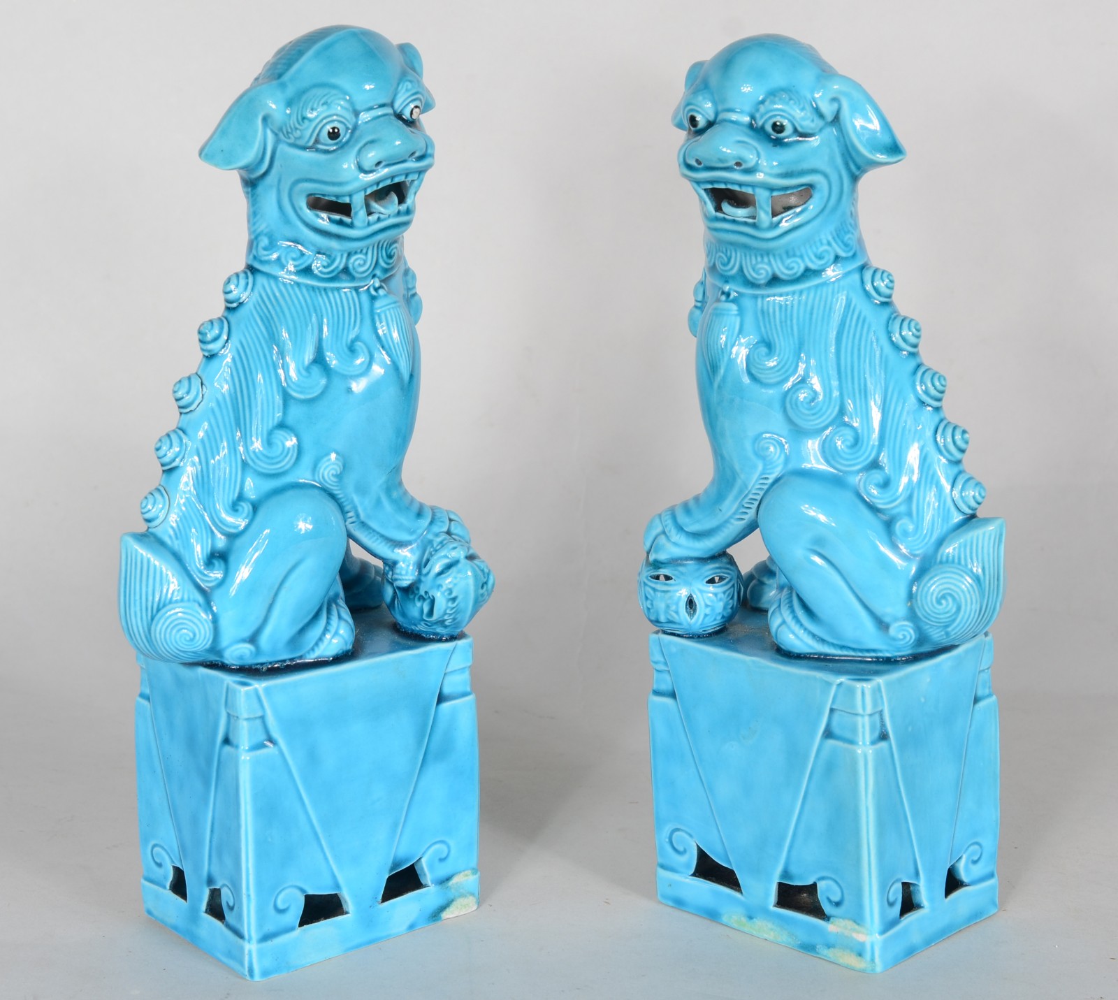 Par de cães de fó de porcelana oriental azul turquesa. - foto 5 de 8