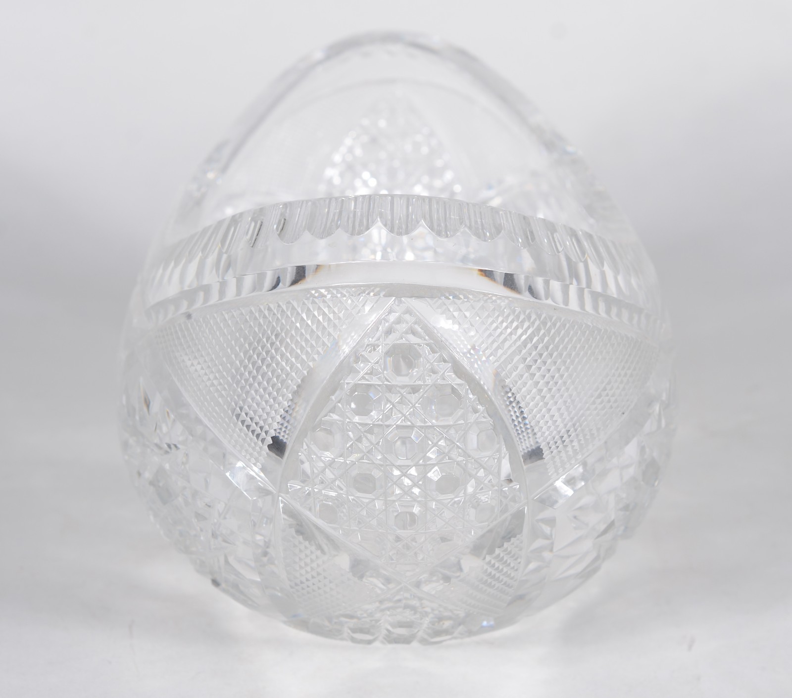 Fruteira de cristal tcheco lapidado, feitio gôndola. - foto 3 de 8