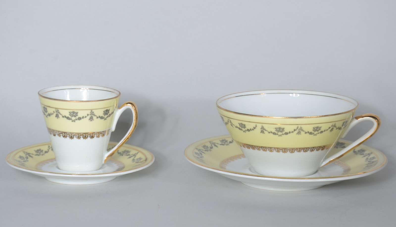 Aparelho de jantar, chá e café de porcelana Real, borda com grega... - foto 5 de 9