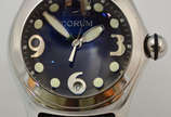 Relógio  CORUM  automático e à prova d'água, ca... - Relógio  CORUM  automático e à prova d'água, caixa de aço, pulseira de couro preto, mostrador com fundo preto, ponteiros com detalhes brancos e ...
