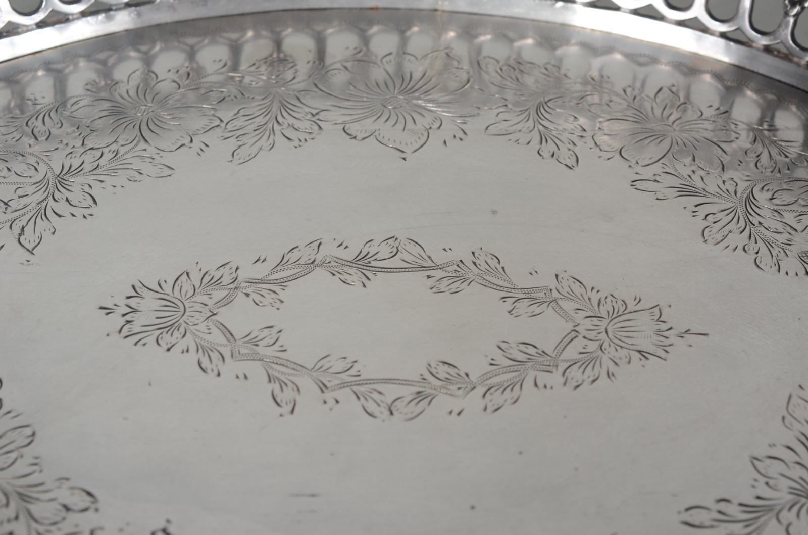 Fruteira de prata portuguesa contraste P Coroa, feitio oval, galeria... - foto 4 de 10