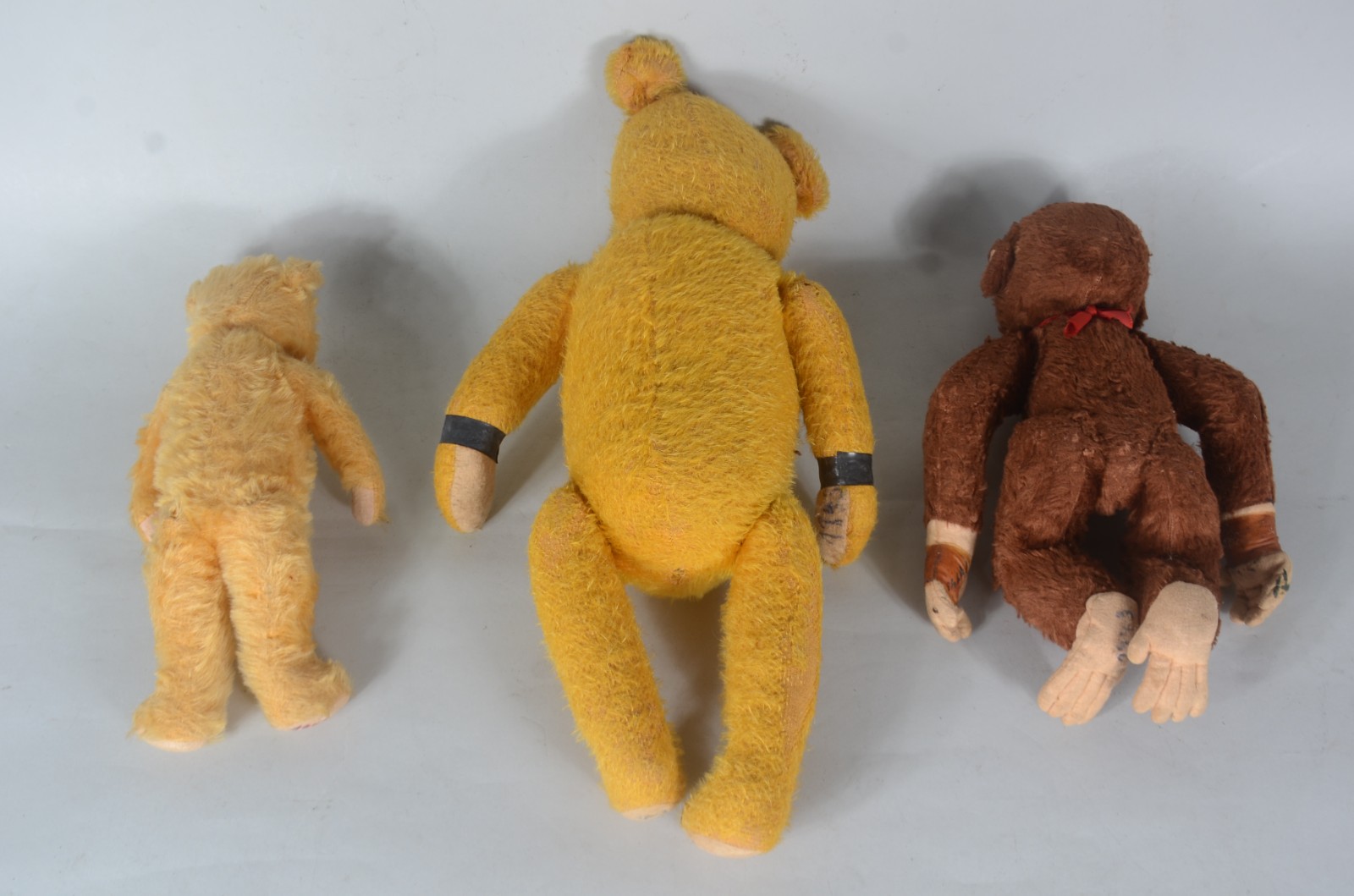 "Teddy Bear" - Três antigos bichinhos de pelúcia, década de 1940... - foto 2 de 10