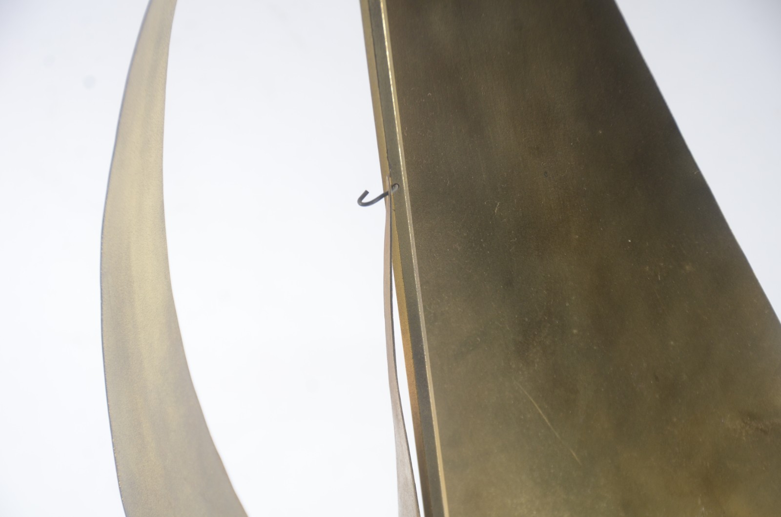Escultura de bronze representando veleiro. Base de mármore. Base... - foto 4 de 8