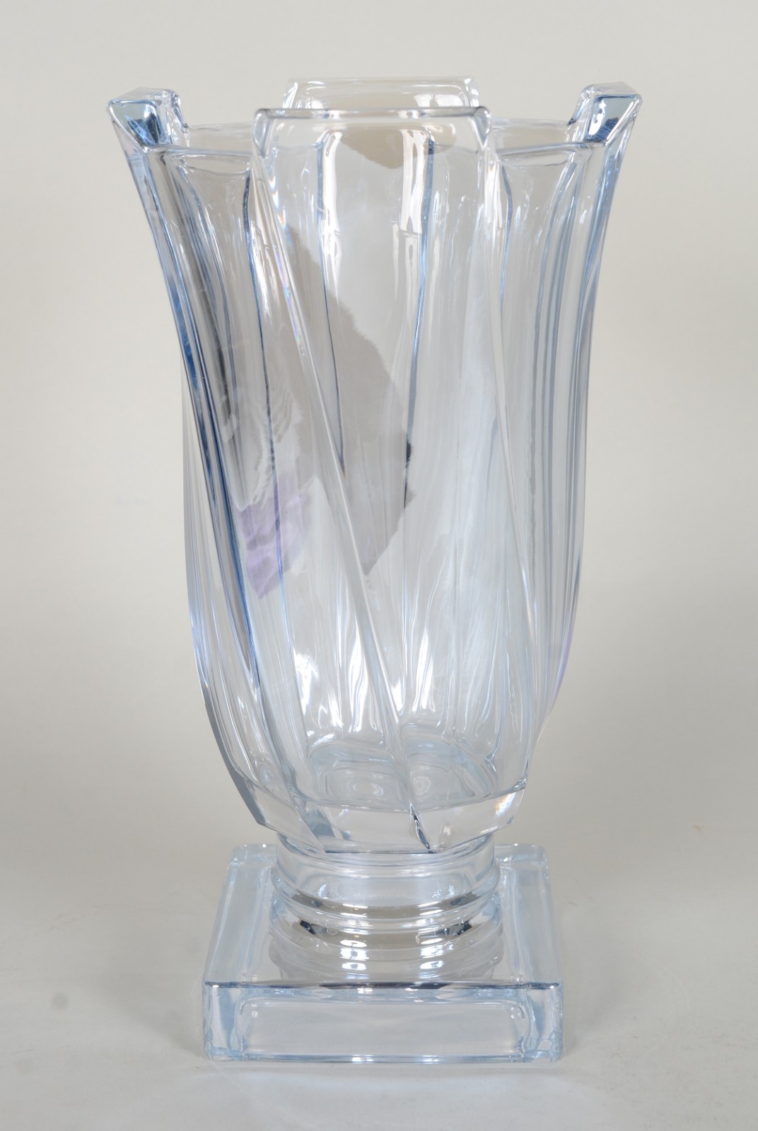 Vaso de vidro decorativo na cor azul. - foto 2 de 6
