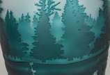 Vaso de vidro decorativo com paisagem em relevo... - Vaso de vidro decorativo com paisagem em relevo na cor verde.