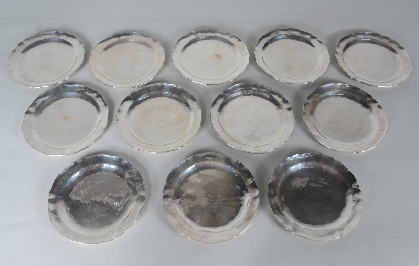 Conjunto com 12 pratos para pão de prata peruana, contraste 925 mls... - foto 2 de 7