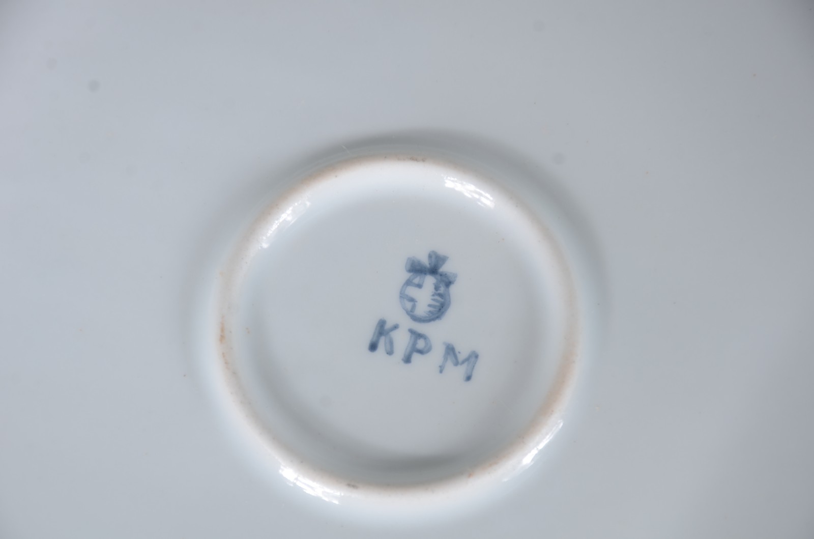 Par de pratos de porcelana polonesa KPM com pássaros em policromia e... - foto 10 de 10