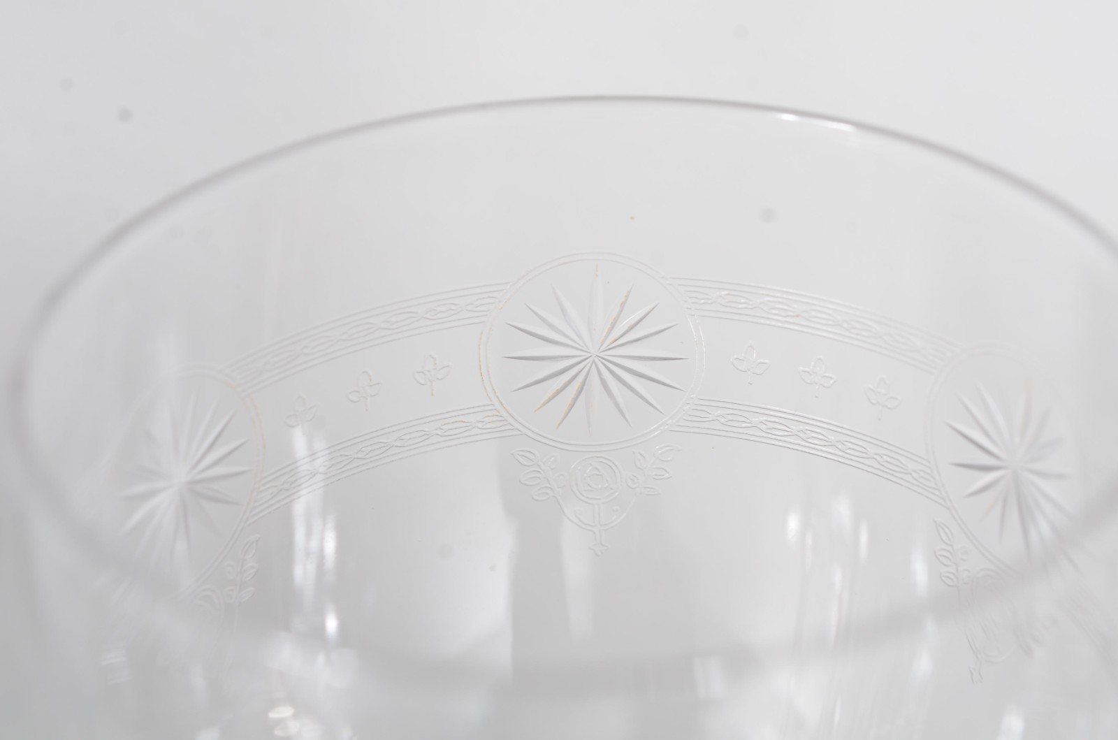 Doze taças diversas de cristal frances Saint Louis, lavrados em... - foto 4 de 9