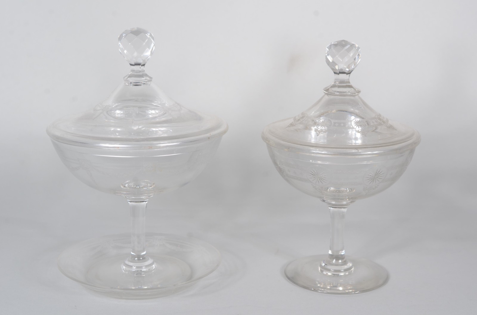 Duas compoteiras de cristal frances Saint Louis, lavrados com... - foto 1 de 7
