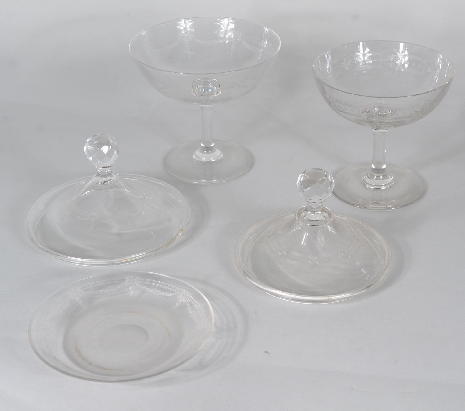 Duas compoteiras de cristal frances Saint Louis, lavrados com... - foto 6 de 7