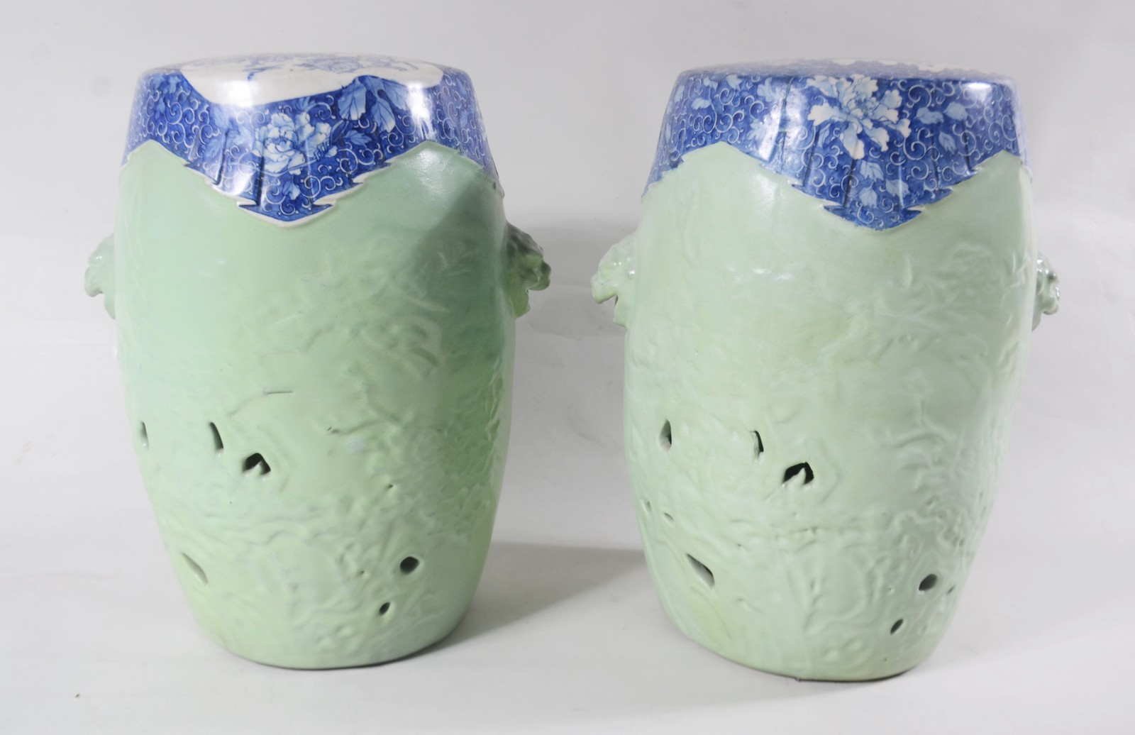 Par de banquetas (Seat Garden) de porcelana oriental verde, tampo... - foto 1 de 10