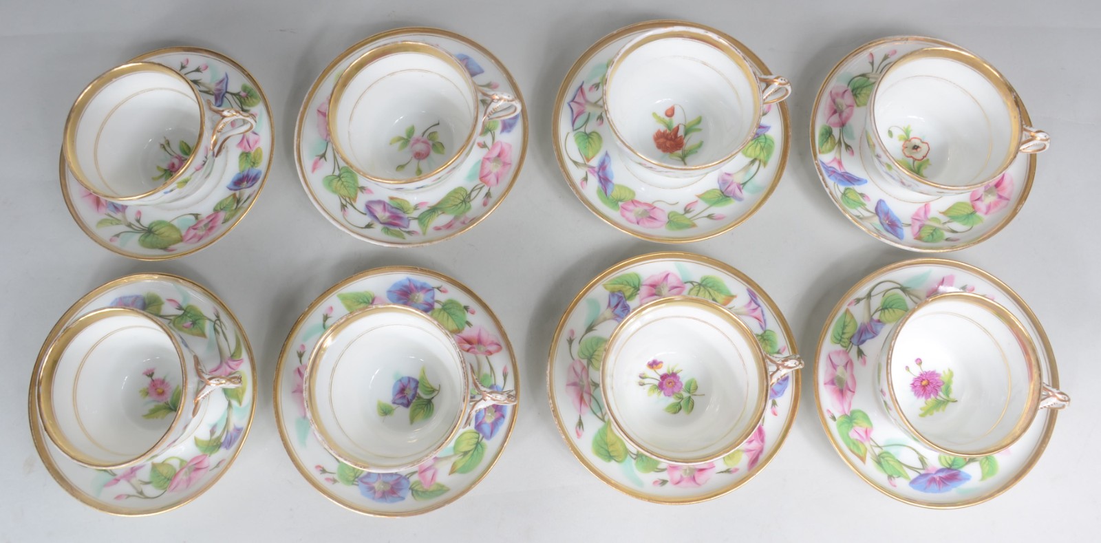 Serviço de chá de porcelana francesa Velho Paris, fundo branco com... - foto 2 de 11