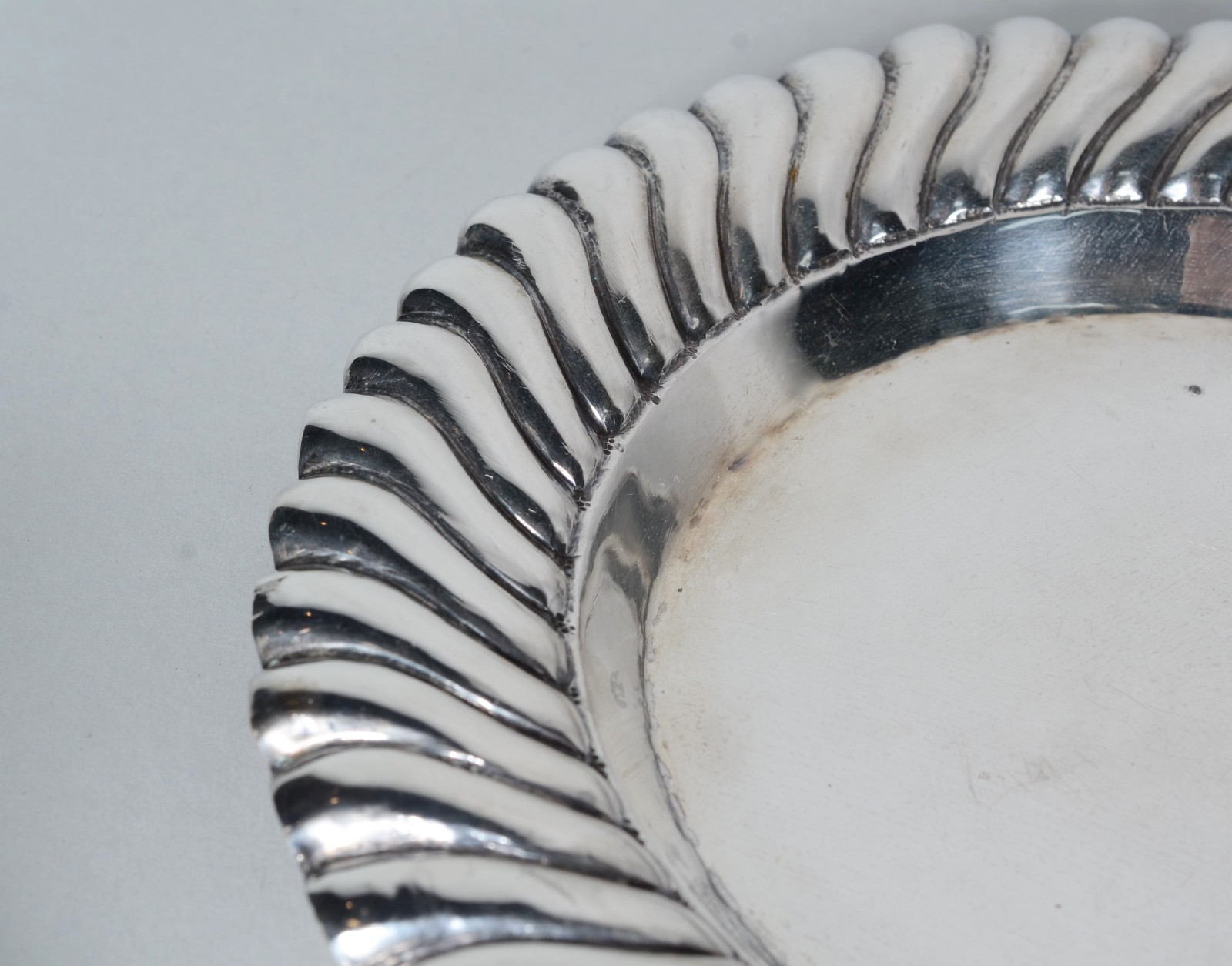 Conjunto com 10 taças para consome com seus respectivos pratos em... - foto 4 de 6