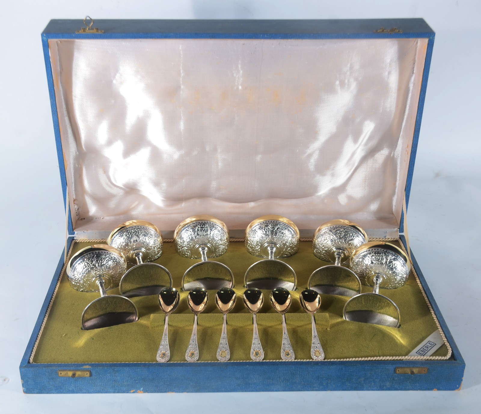 Seis taças com colheres de metal prateado Eberle para sorvete... - foto 2 de 10