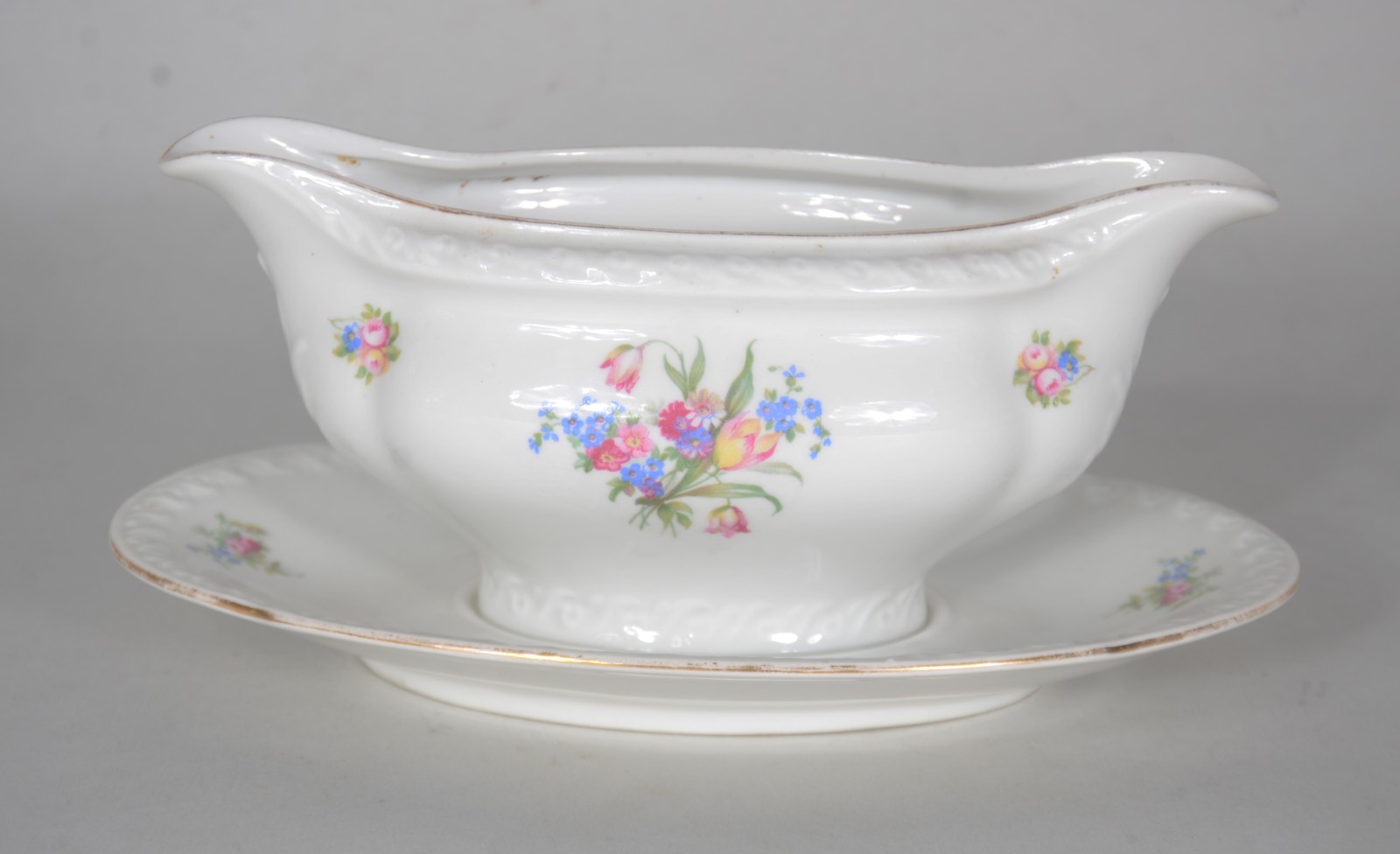 Aparelho de jantar, chá e café de porcelana tcheca, composto: 22... - foto 7 de 11