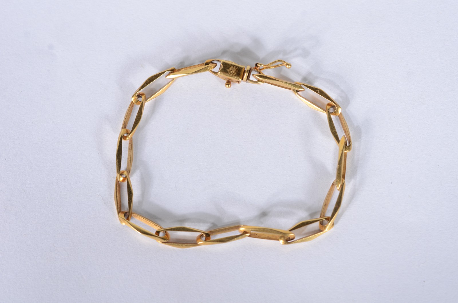 Pulseira de ouro 18 k. (Por motivos de segurança a peça não se... - foto 1 de 6