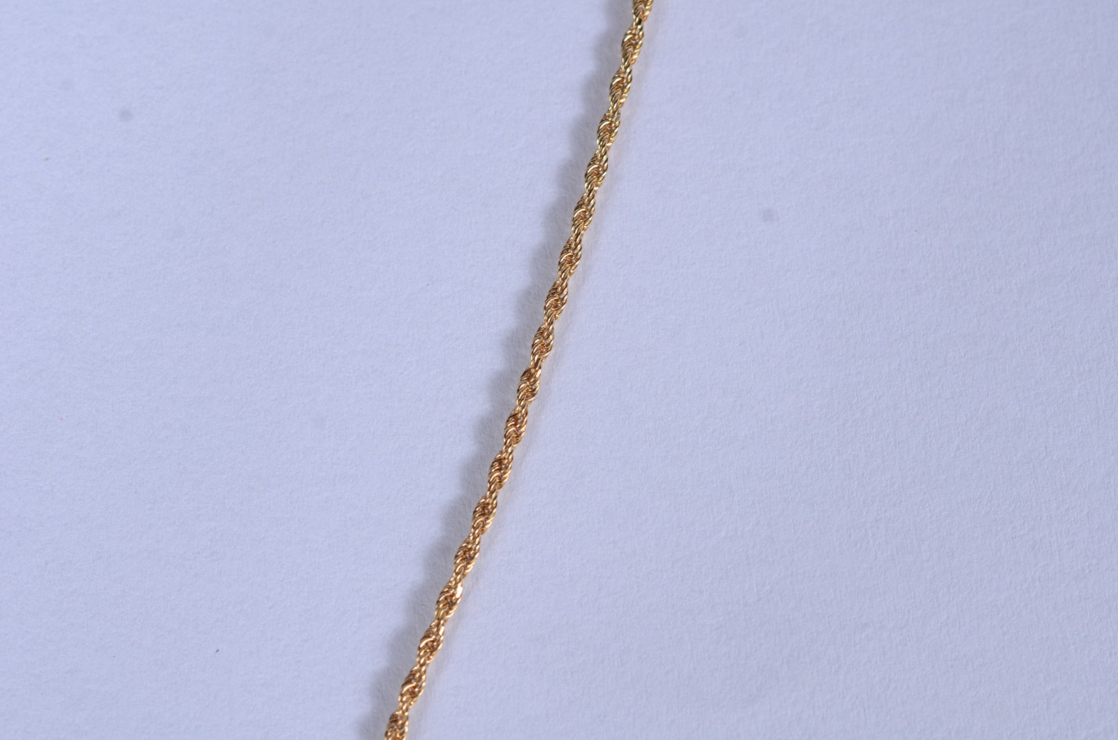 Colar de ouro 18 k., pendente de São Jorge. (Por motivos de segurança... - foto 6 de 10