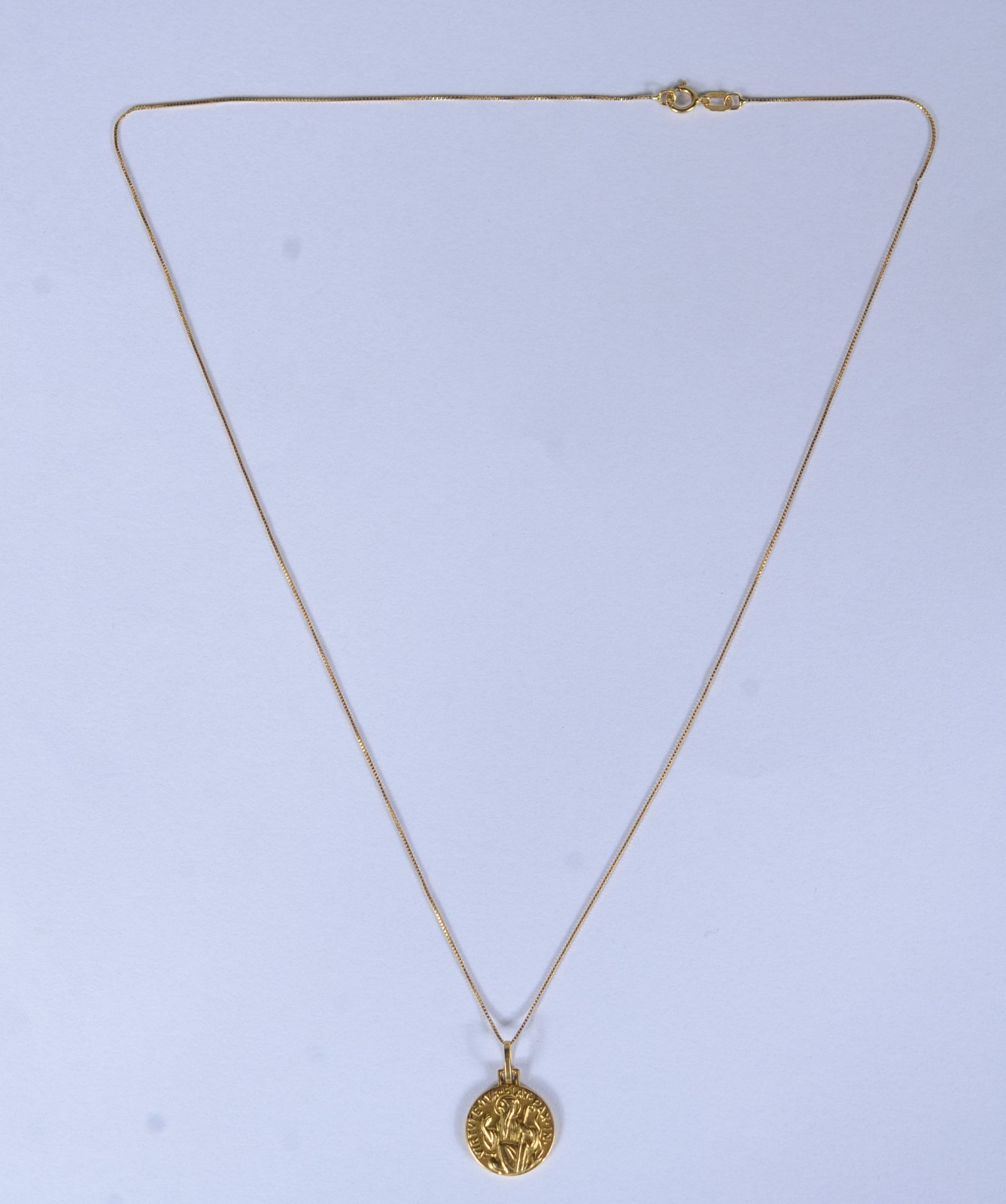 Colar de ouro 18 k., contraste 750 com pendente São Bento. (Por... - foto 4 de 9