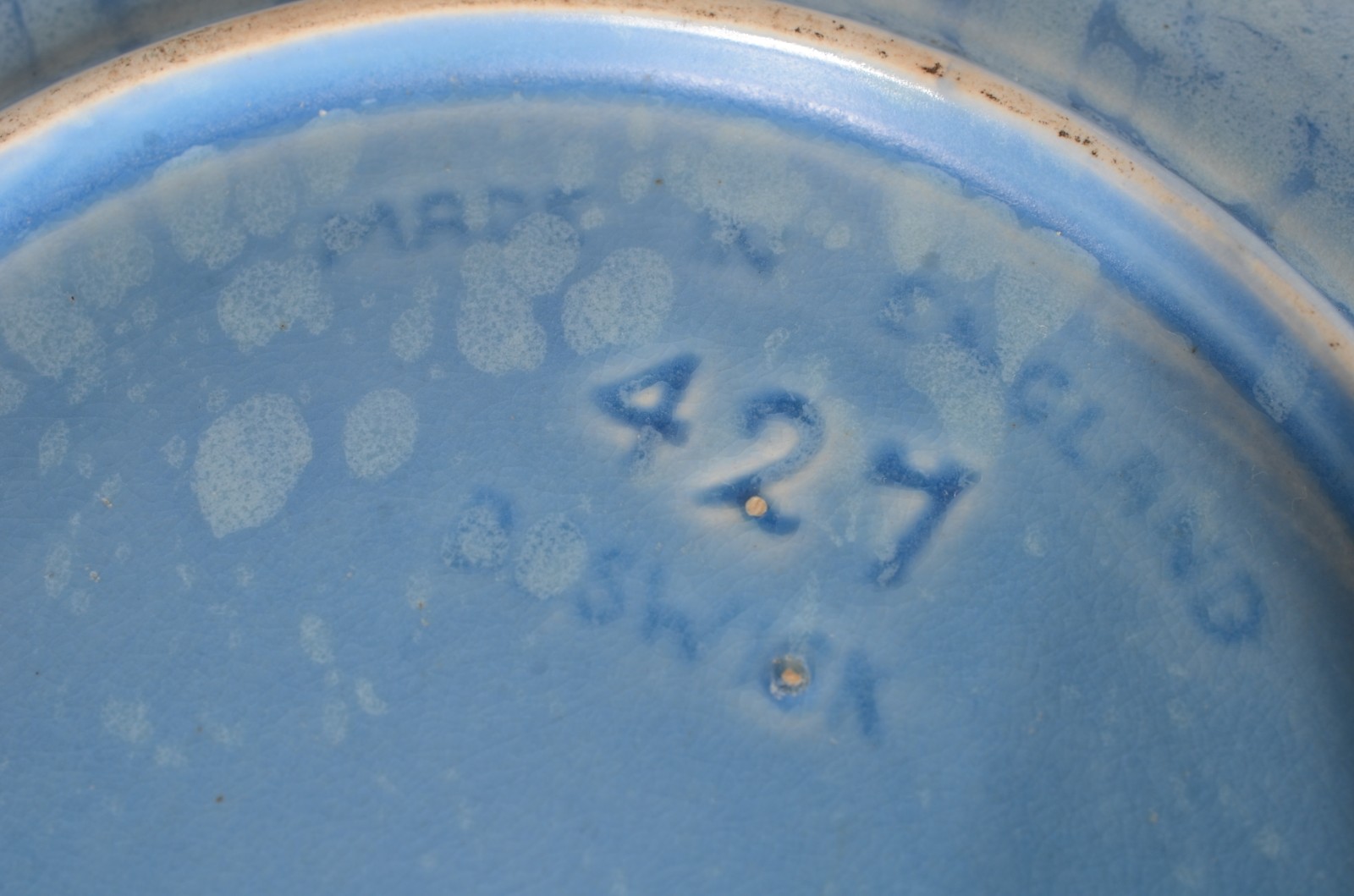 Duas fruteiras, sendo uma de porcelana inglesa azul e outrade cristal... - foto 8 de 11