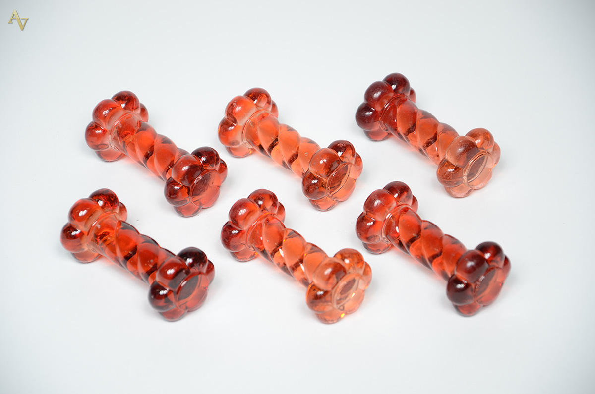 Seis descansos para talheres de cristal baccarat. Comprimento 8 cm...