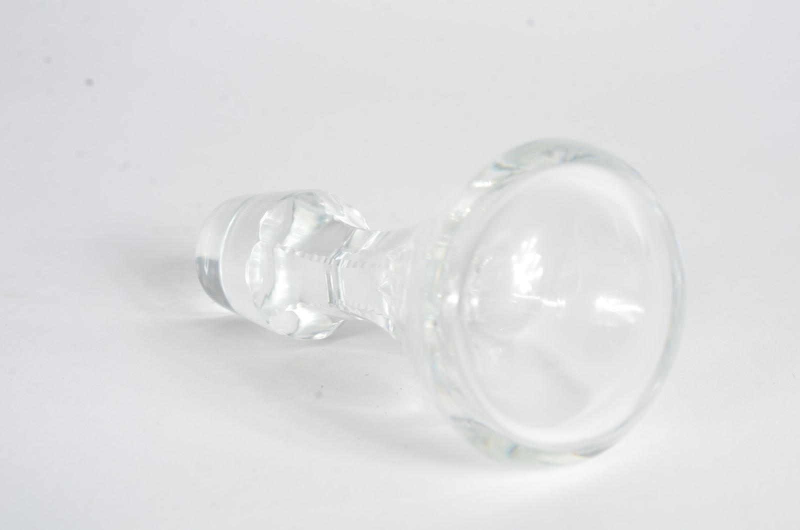 Garrafa de cristal europeu, gargalo serrilhado. - foto 8 de 8