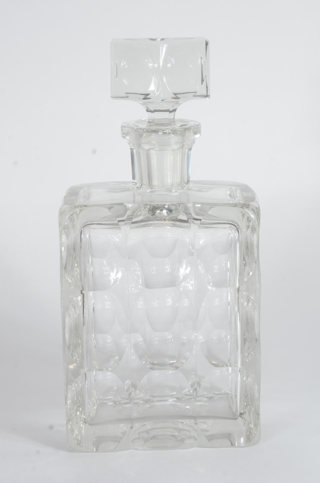 Garrafa de cristal lapidada com círculos. - foto 3 de 7