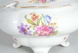 Sopeira de porcelana Polonesa decorada com flor... - Sopeira de porcelana Polonesa decorada com flores em policromia.
