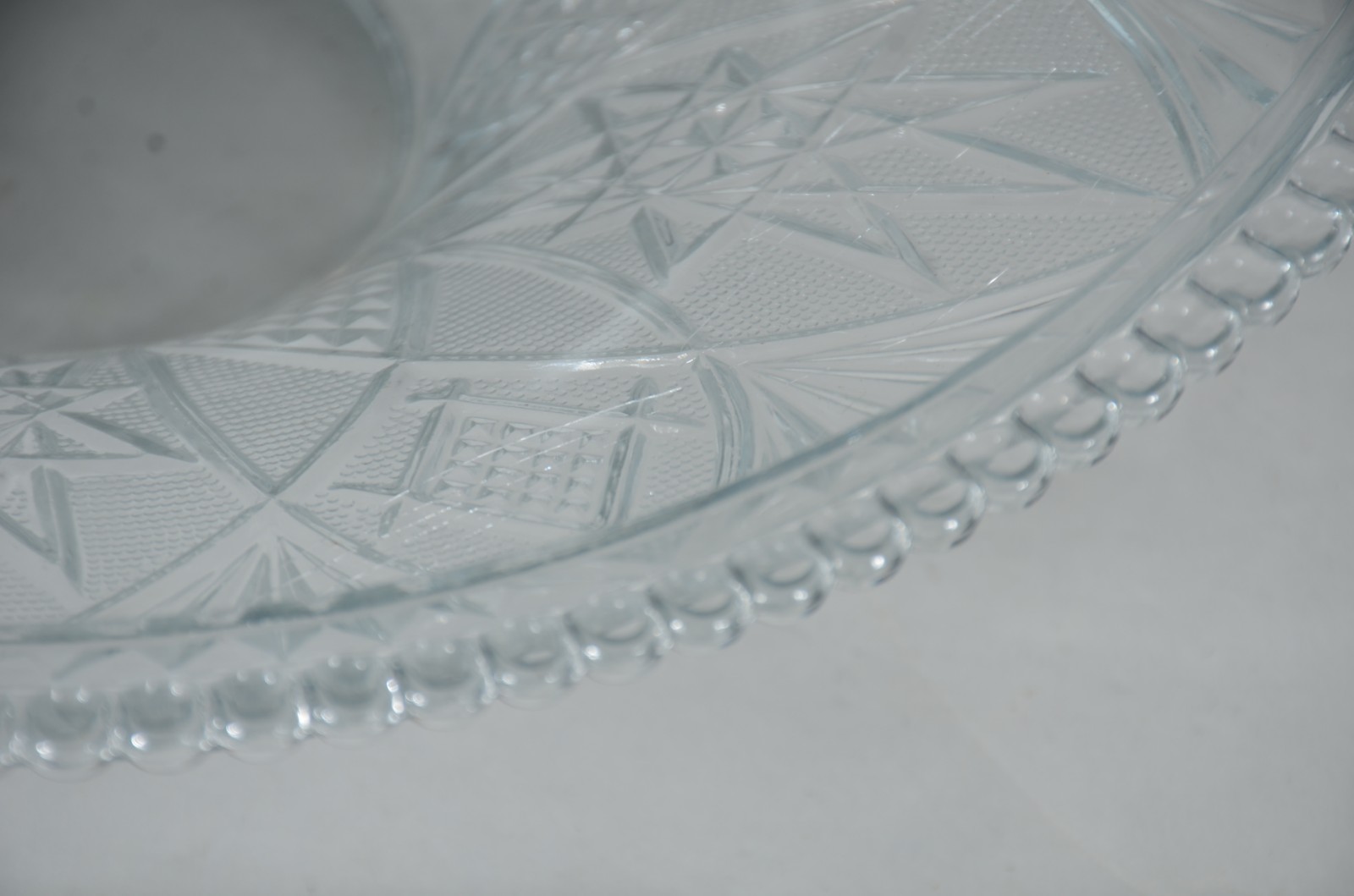 Centro de mesa de cristal tcheco lapidado. - foto 4 de 7