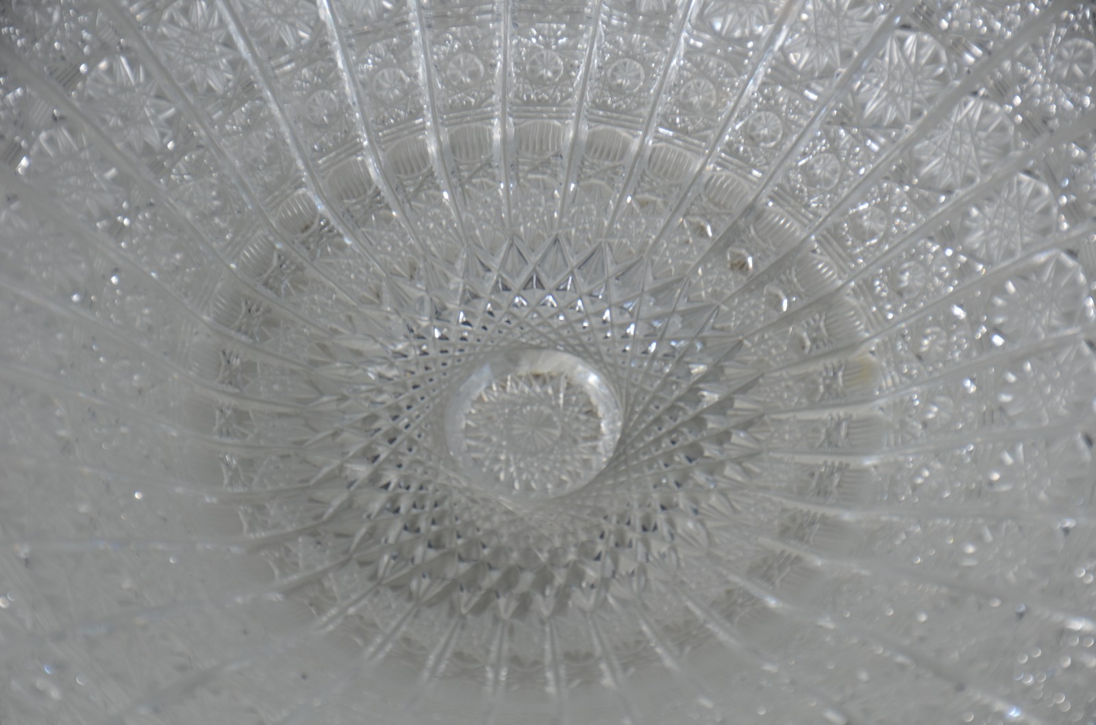 Fruteira de cristal tcheco lapidado. - foto 3 de 11