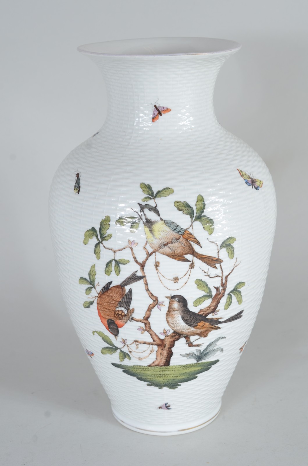 Vaso de porcelana húngara Herend com pássaros em policromia. - foto 1 de 6