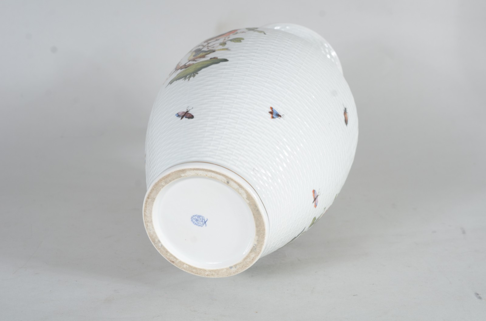 Vaso de porcelana húngara Herend com pássaros em policromia. - foto 4 de 6