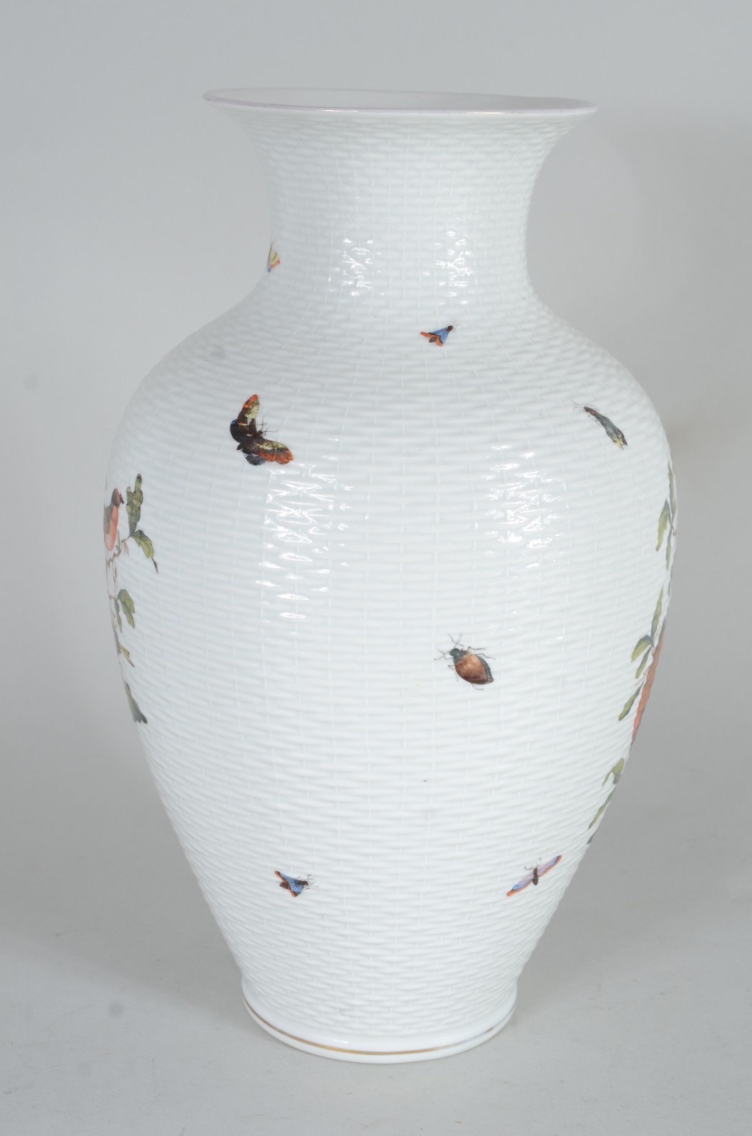 Vaso de porcelana húngara Herend com pássaros em policromia. - foto 5 de 6
