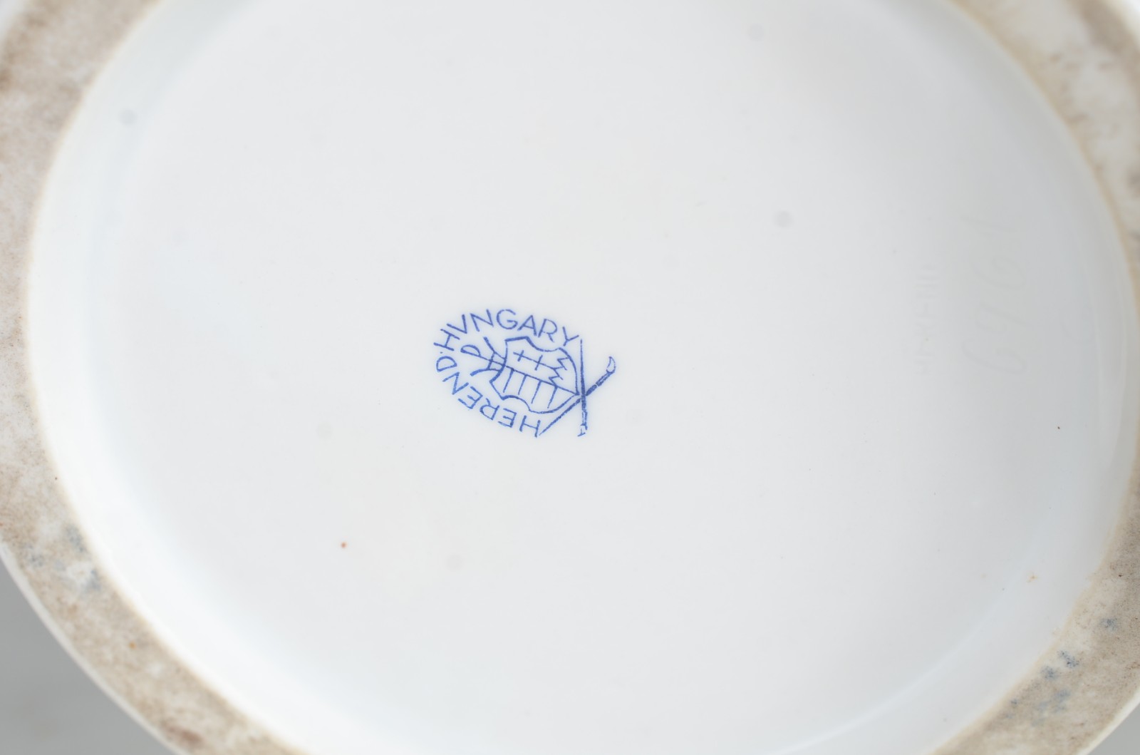 Vaso de porcelana húngara Herend com pássaros em policromia. - foto 6 de 6