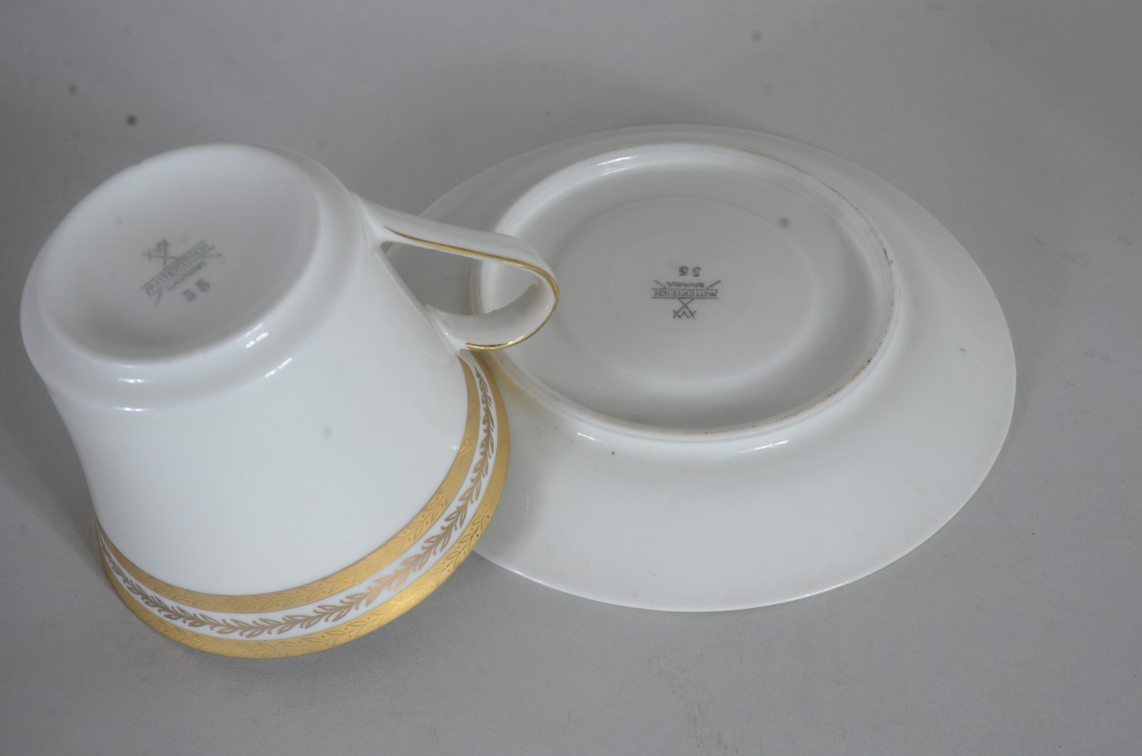 Conjunto de 6 xícaras com pires de chá de porcelana alemã Bavaria... - foto 5 de 6