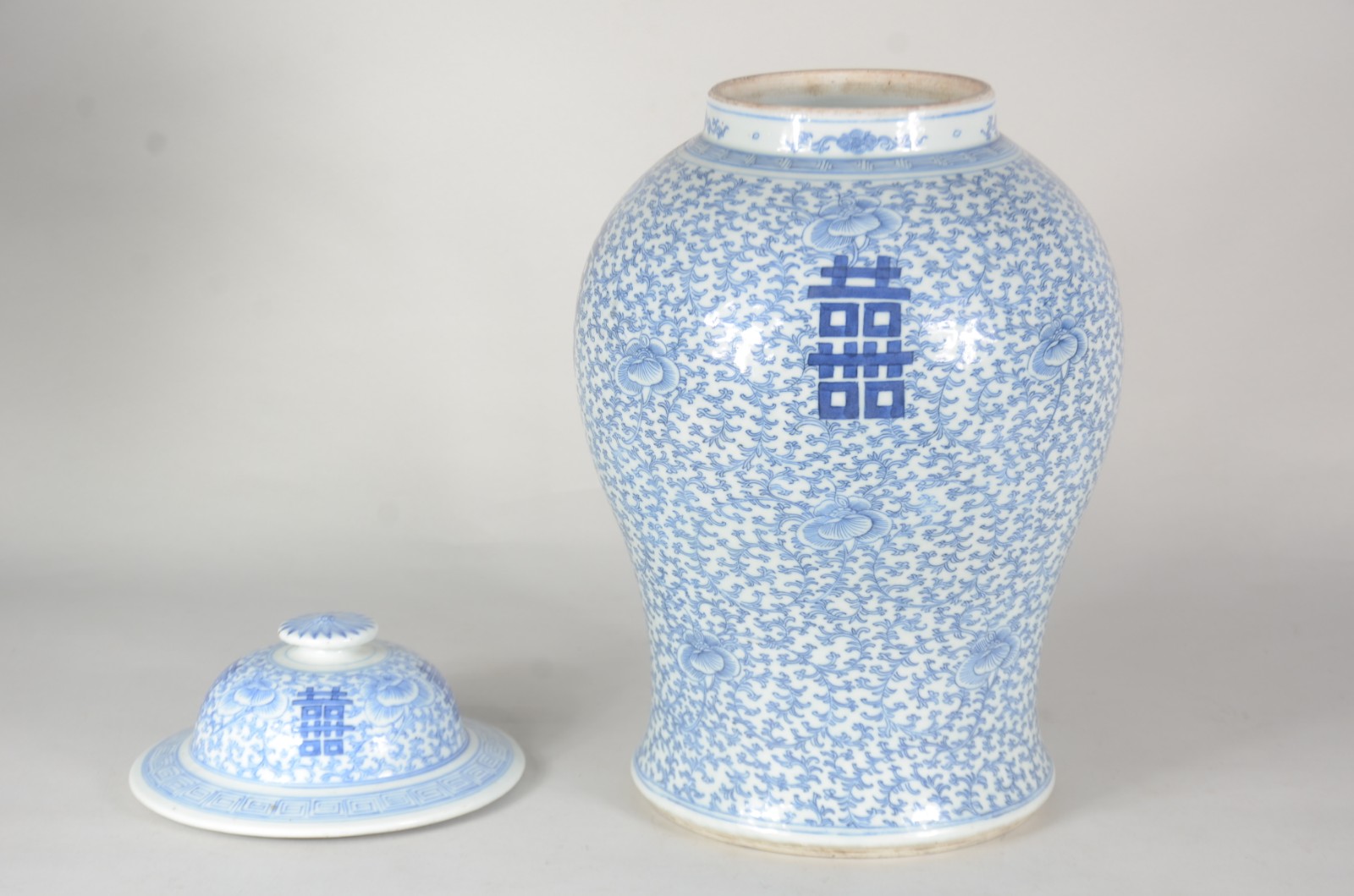 Abatjour/Potiche antigo de porcelana chinesa azul e branca, decorado... - foto 3 de 9