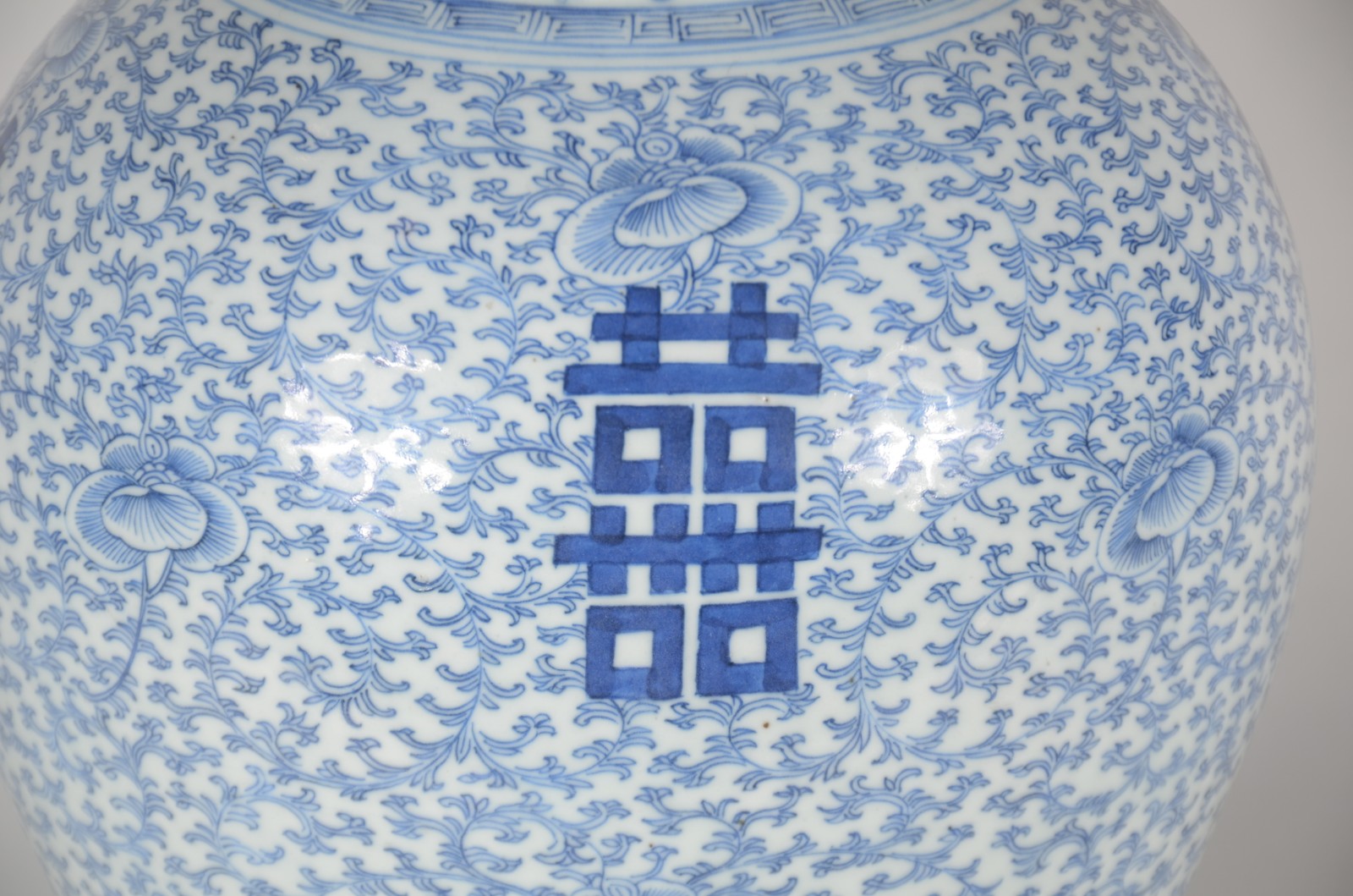 Abatjour/Potiche antigo de porcelana chinesa azul e branca, decorado... - foto 4 de 9