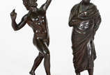 Duas pequenas esculturas de bronze  representan... - Duas pequenas esculturas de bronze  representando  ¨ Figuras  Masculinas* 