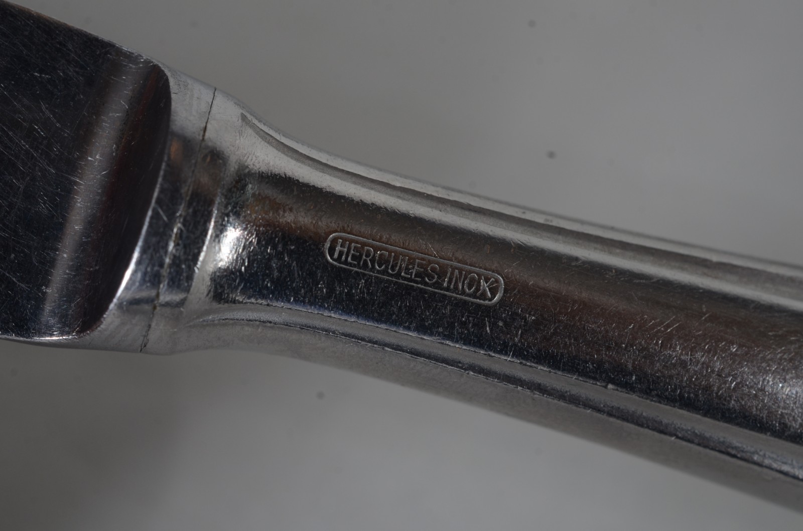 Parte de faqueiro inox, composto de: 9 facas, 9 garfos, 12 colheres... - foto 6 de 6