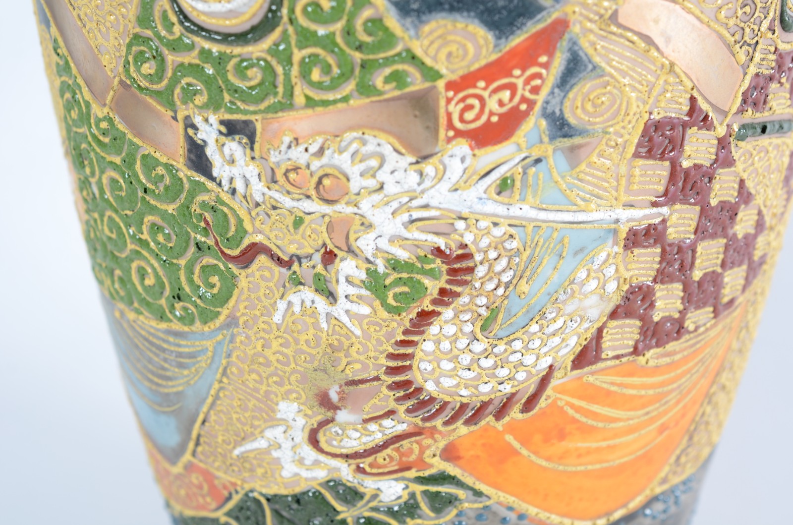 Vaso de porcelana japonesa Satzuma decorada com figuras de guerreiros... - foto 7 de 11