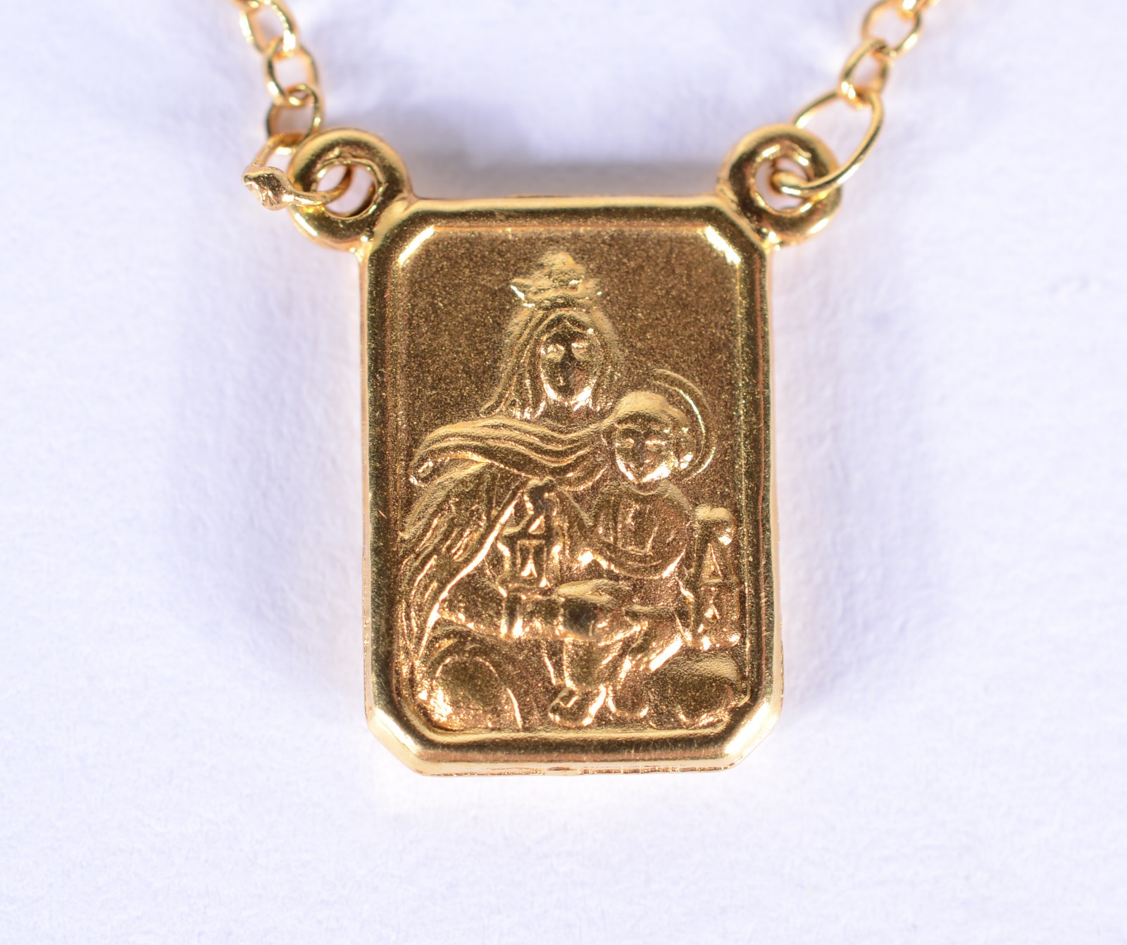 Cordão com pendente com Coração de Jesus de ouro 18 k. (Por motivos... - foto 5 de 8