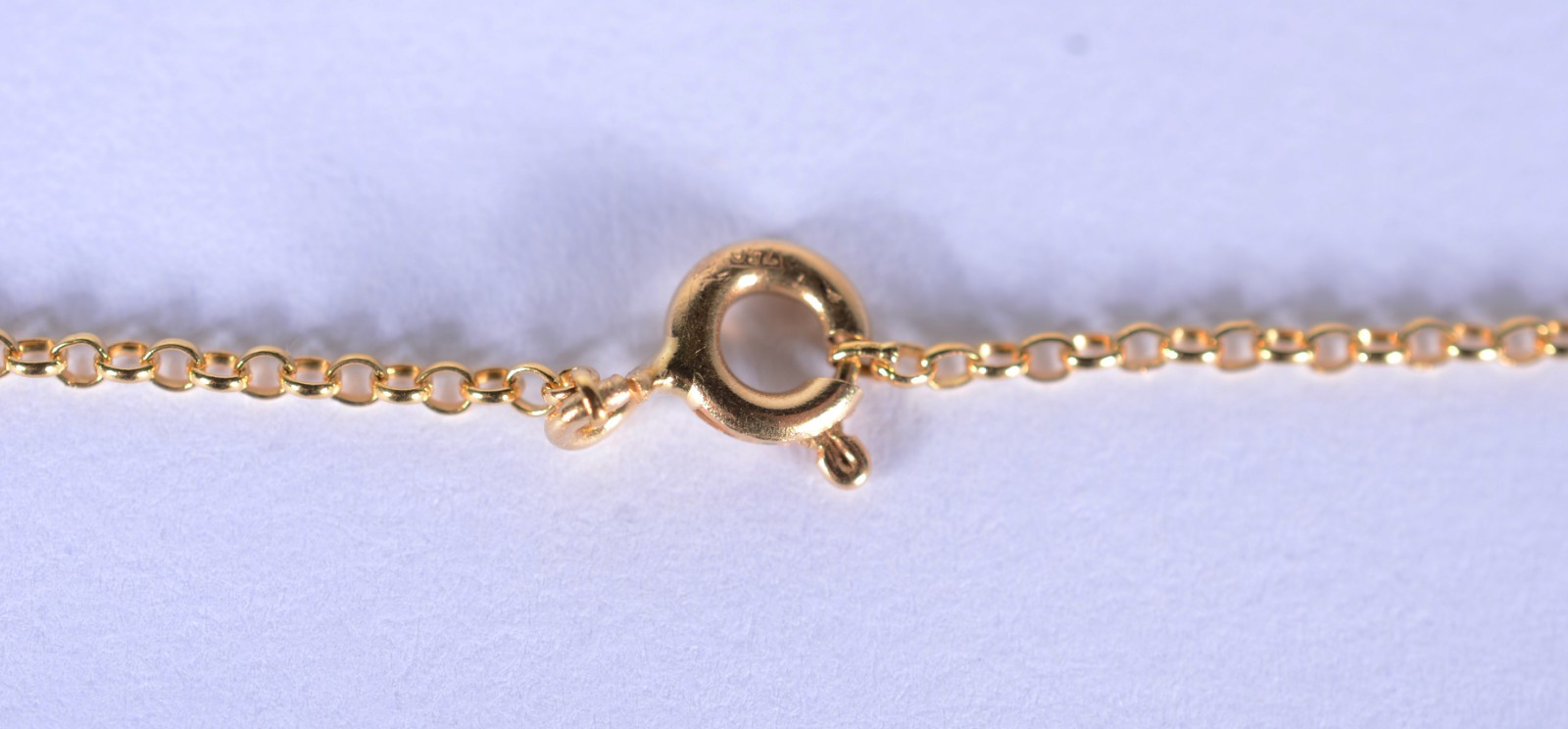 Cordão com pendente com Coração de Jesus de ouro 18 k. (Por motivos... - foto 6 de 8