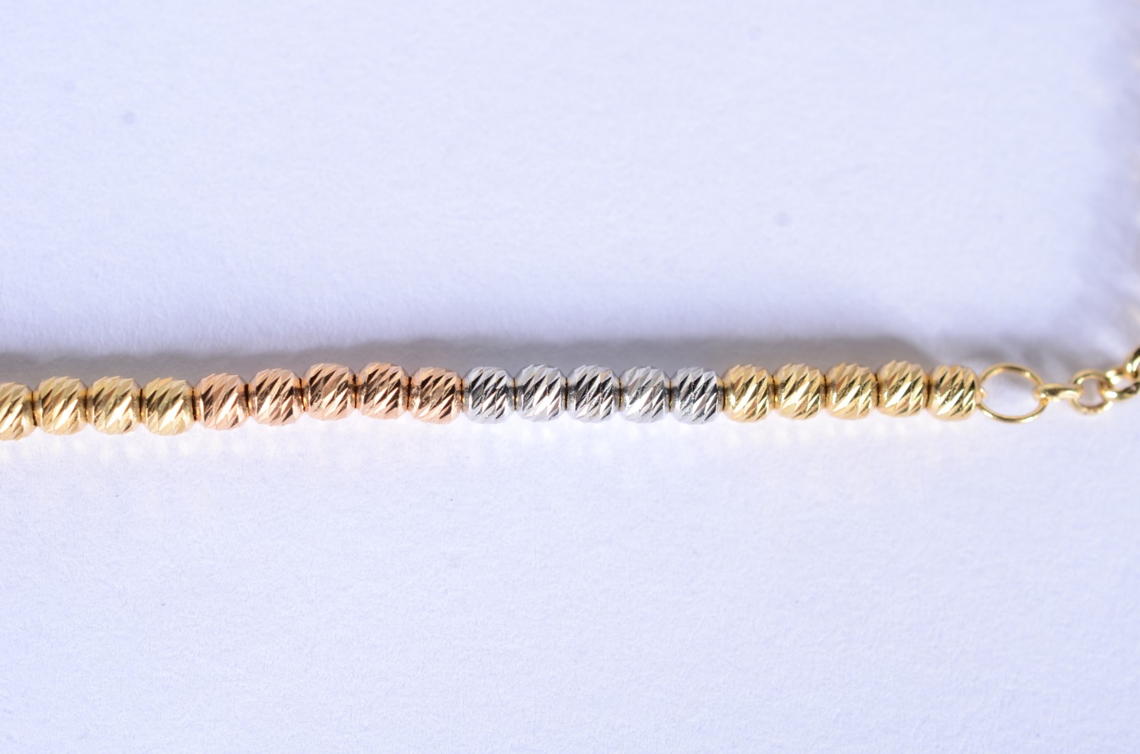 Pulseira em três tons de ouro, contraste 750 mls. (Por motivos de... - foto 5 de 8
