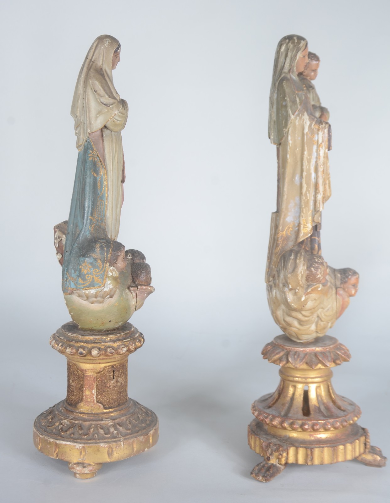 Nossa Senhora - Duas antigas imagens de madeira policromada e... - foto 2 de 10
