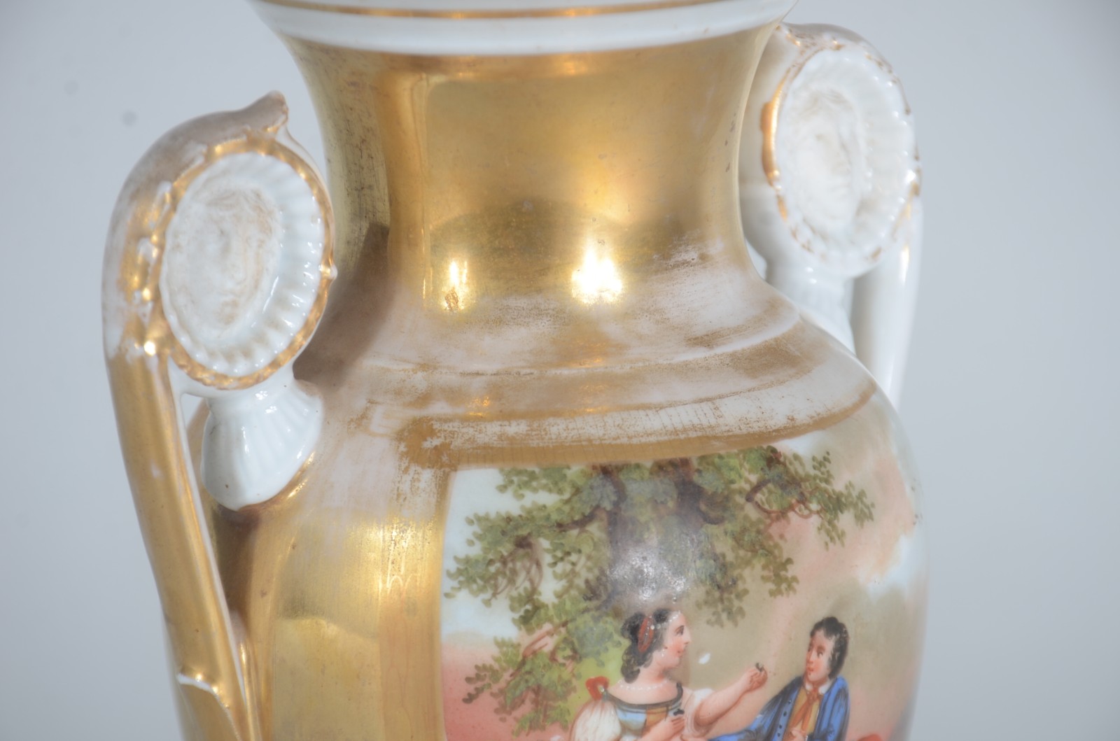 Ânfora de porcelana européia. - foto 10 de 11