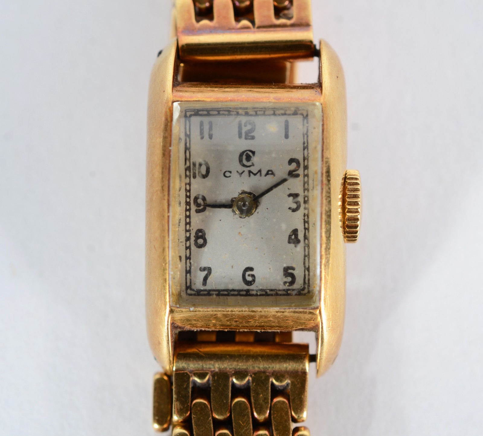 Relógio de pulso com caixa e pulseira de ouro 18 k., marca Cyma. - foto 2 de 7