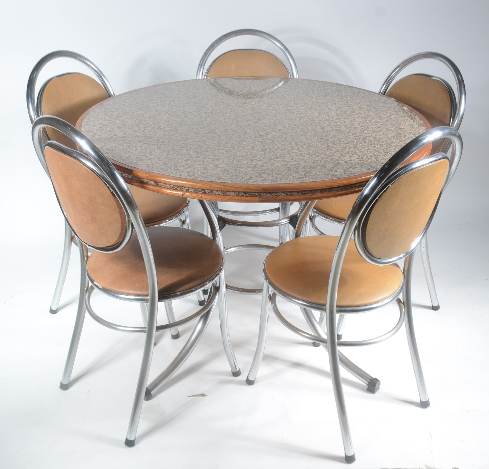 Conjunto de mesa redonda com base de metal e tampo de granito com... - foto 1 de 9