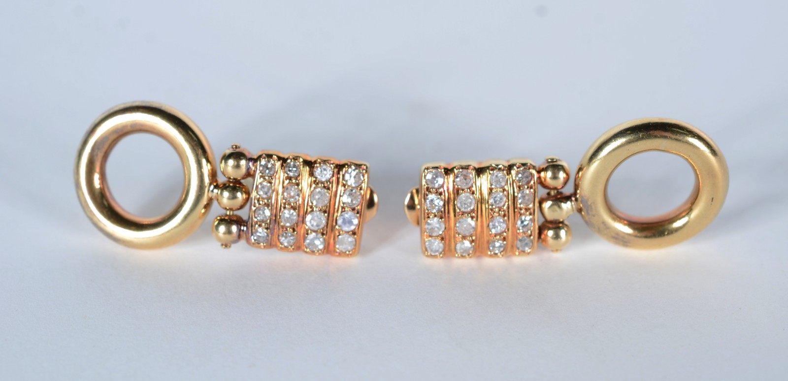 Conjunto de ouro 18 k composto de par de brincos e colar com duas... - foto 8 de 11