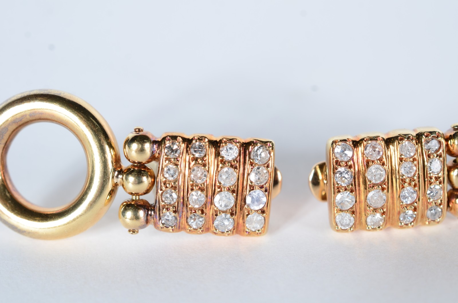 Conjunto de ouro 18 k composto de par de brincos e colar com duas... - foto 9 de 11