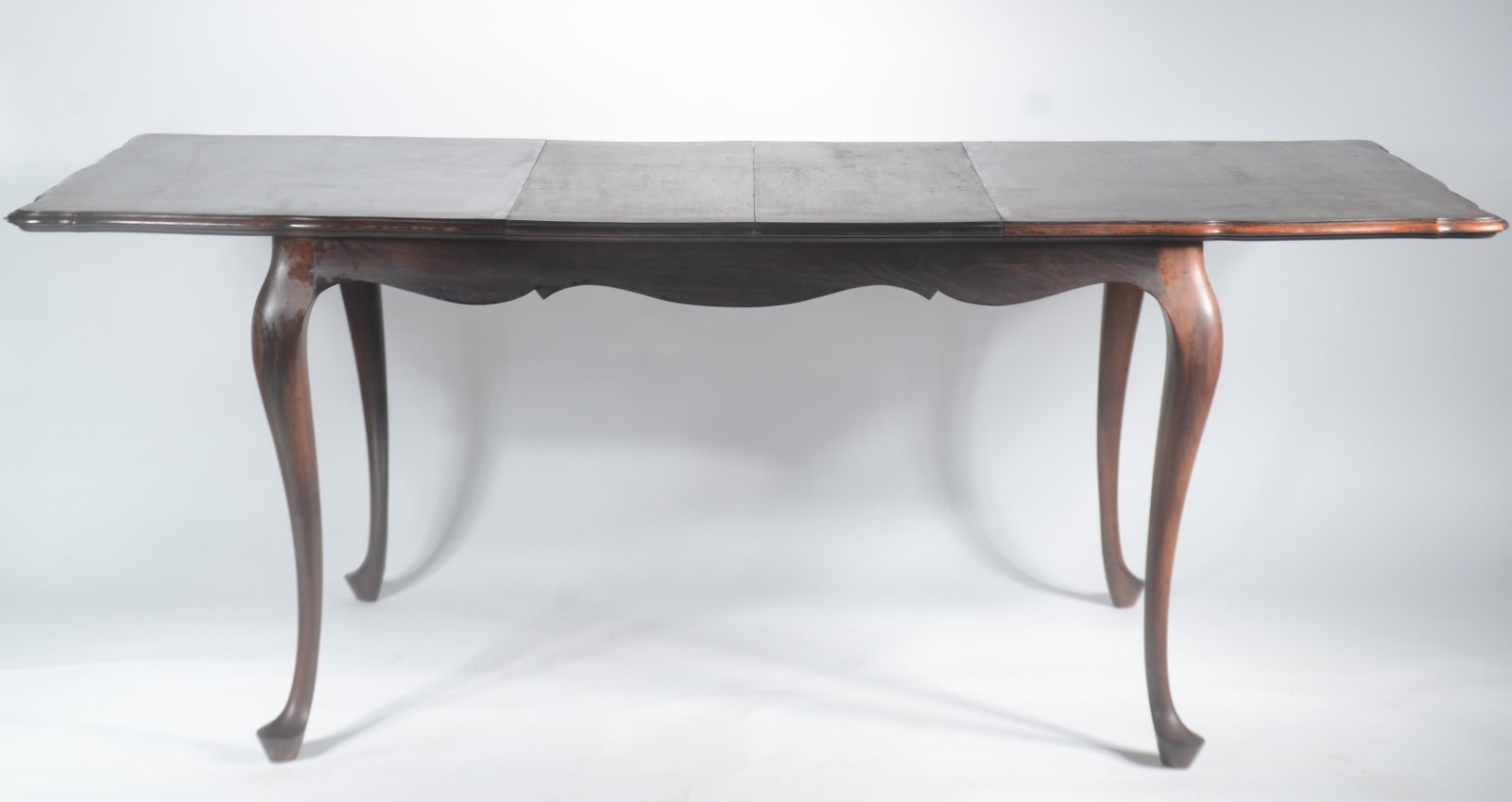 Mesa de jantar estilo Chipendale de jacarandá, com 2 tábuas... - foto 2 de 9